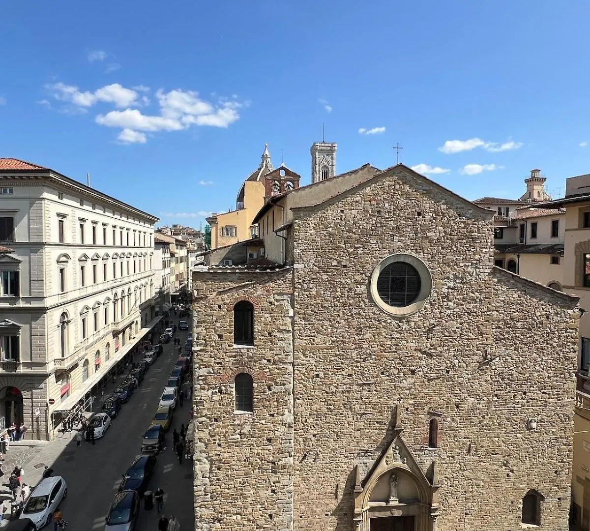 Holiday Ad Rondinelli, Firenze